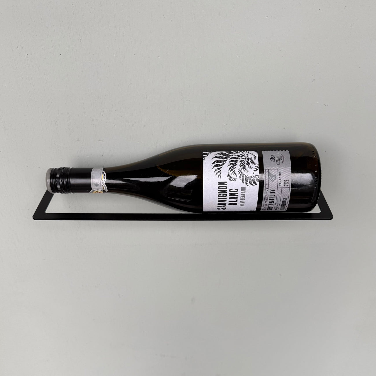 Wijnrek SOLOVINO – wandrek voor 1 wijnfles, zwart staal