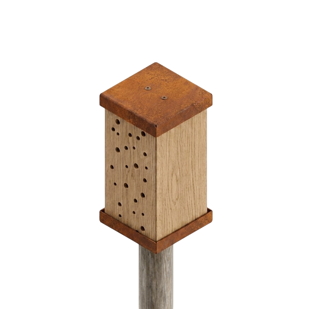 Bijenhotel BEEPOST van Stalen Design, cortenstalen bijenhotel met eiken blok en bijengaten voor wilde bijen.