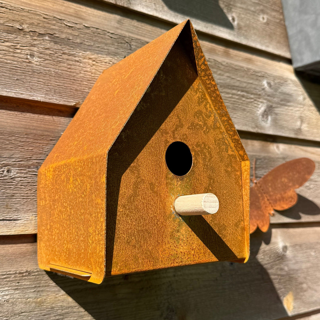 Vogelhuis YETI – wandmodel met zitstokje, schaduwlocatie aanbevolen