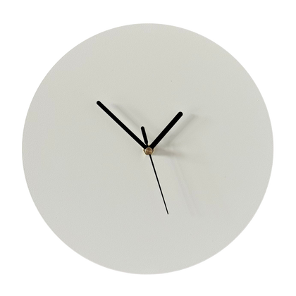 Klok ECLIPSE – ronde wandklok van zwart staal met stil uurwerk