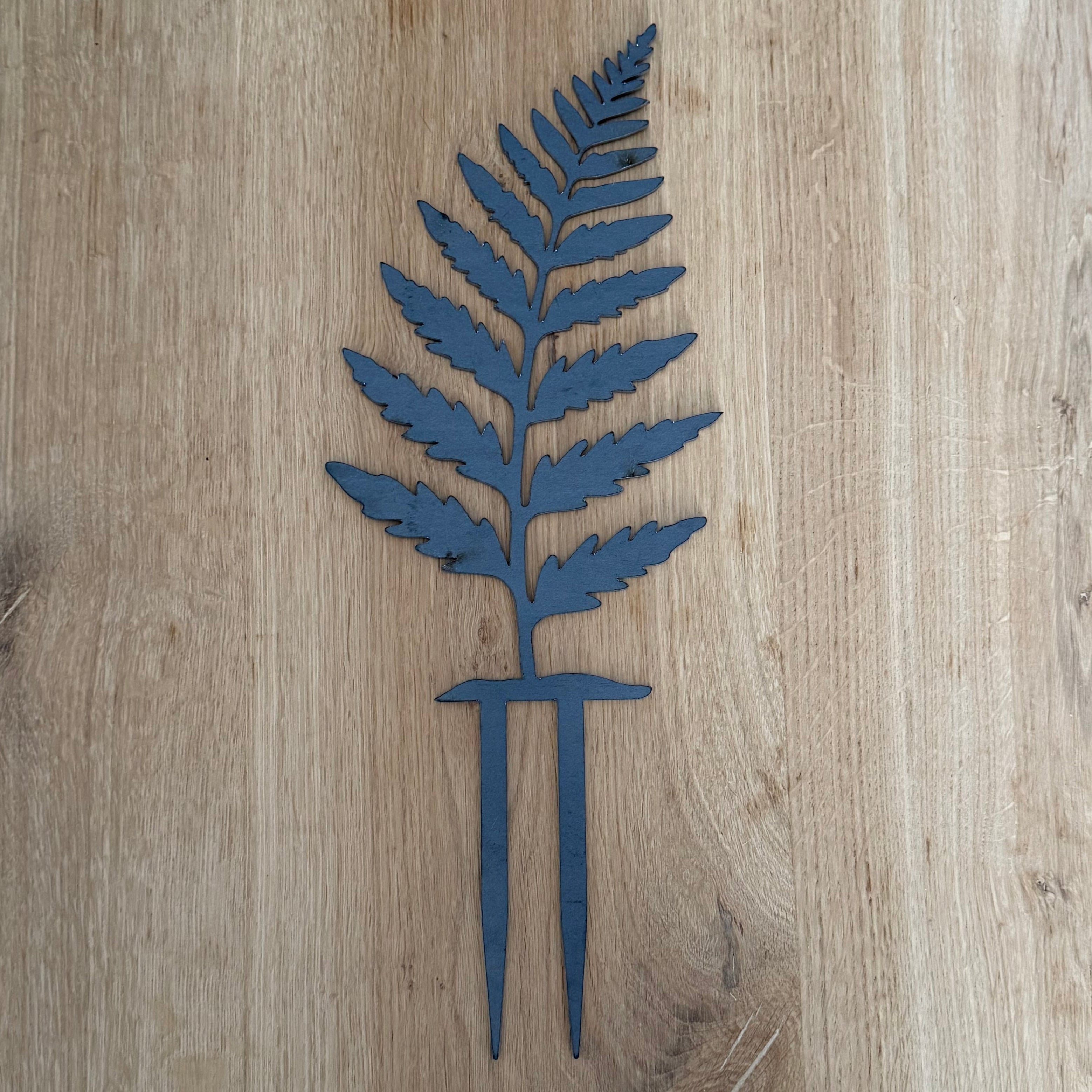 Tuinsteker NATURALIS – varenblad-vormige corten tuinsteker