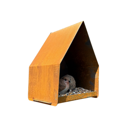 Vogelvoederhuis ZEST, modern houten voederhuis voor tuinvogels met strak ontwerp en open zijden.