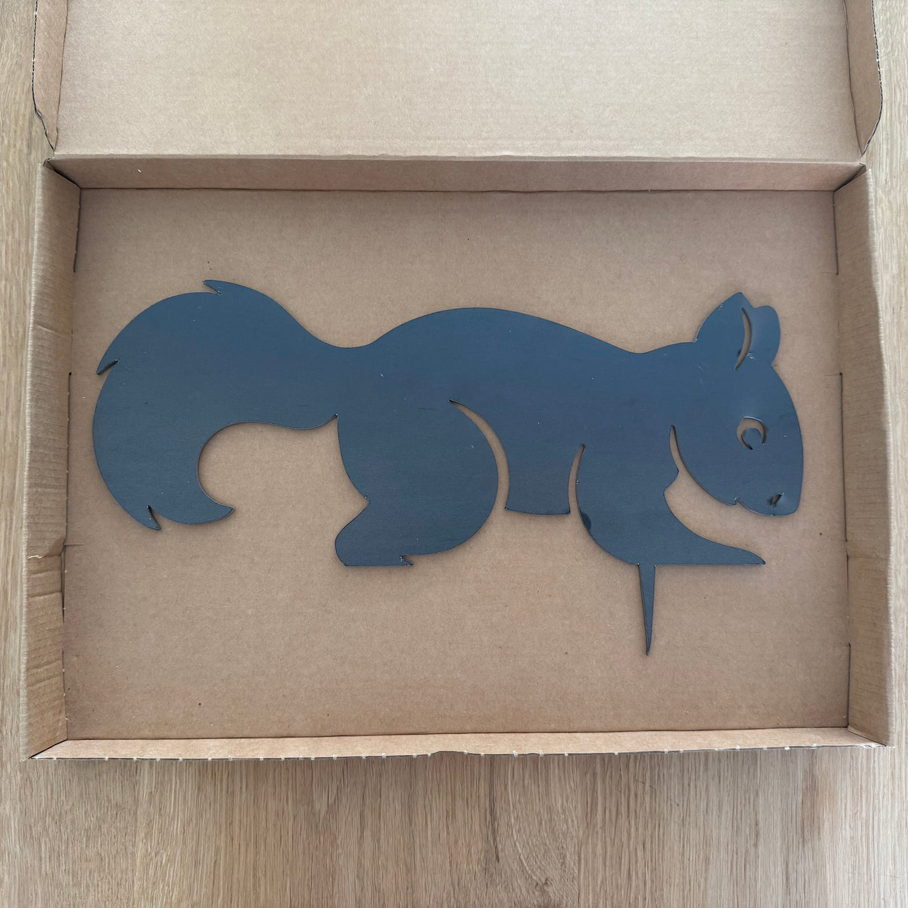 Tuinvorm EKORN – eekhoornvormige boomdecoratie van cortenstaal