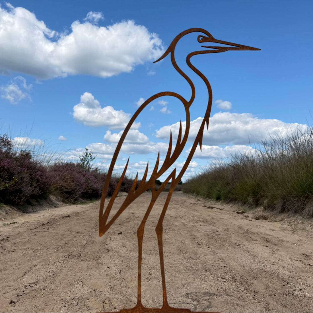 Tuinsteker HERON – reiger van cortenstaal voor bij vijver of gras
