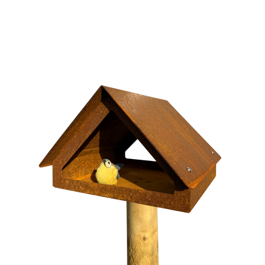 Vogelvoederhuis WINK van cortenstaal met zadeldak, geschikt voor montage op paal