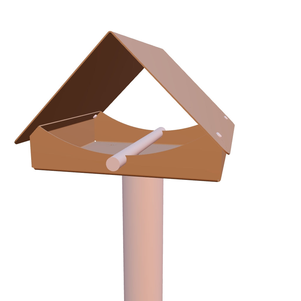 Design vogelvoederhuis KRAM van cortenstaal met zadeldak, geschikt voor montage op houten paal (niet inbegrepen).